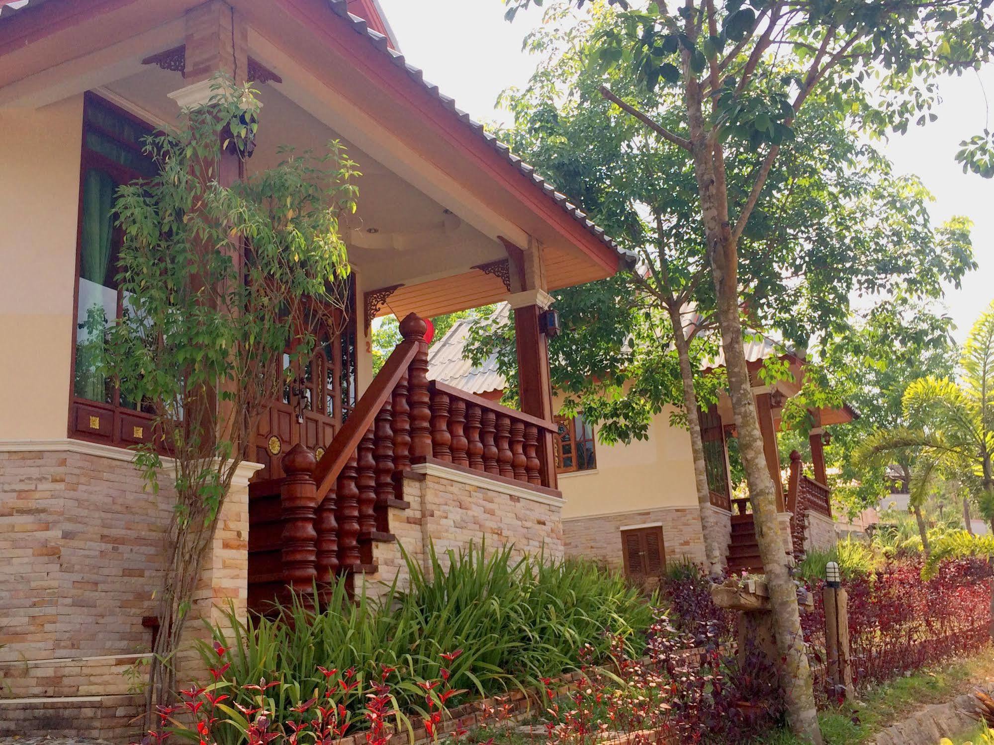 Mont Goei Pai Hotel Exterior foto